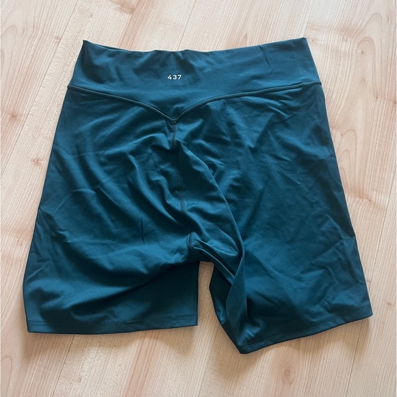 437 Pants - 437 High-Waist Dark-Green Teal Biker Shorts